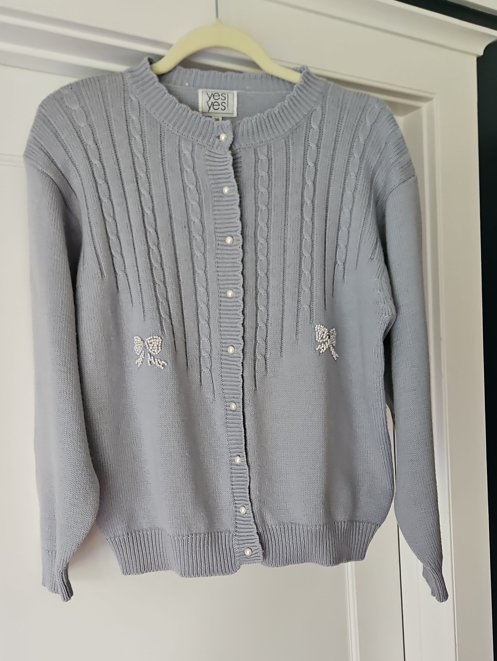 Vintage "Yes Yes!" European Cable Knit Beaded Cardigan Sweater Size 38 US Med